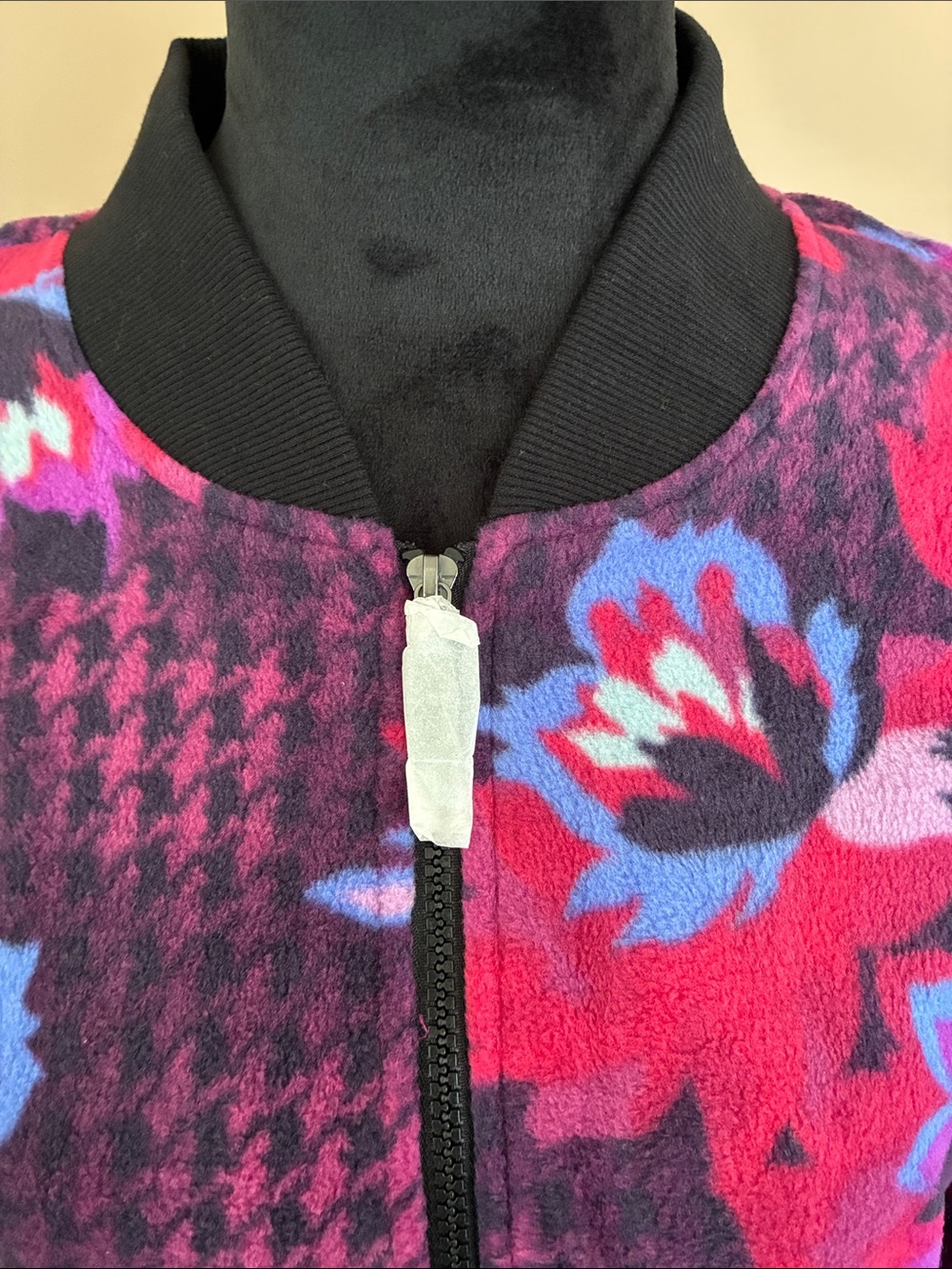 Jacket - Picture 3 of 6